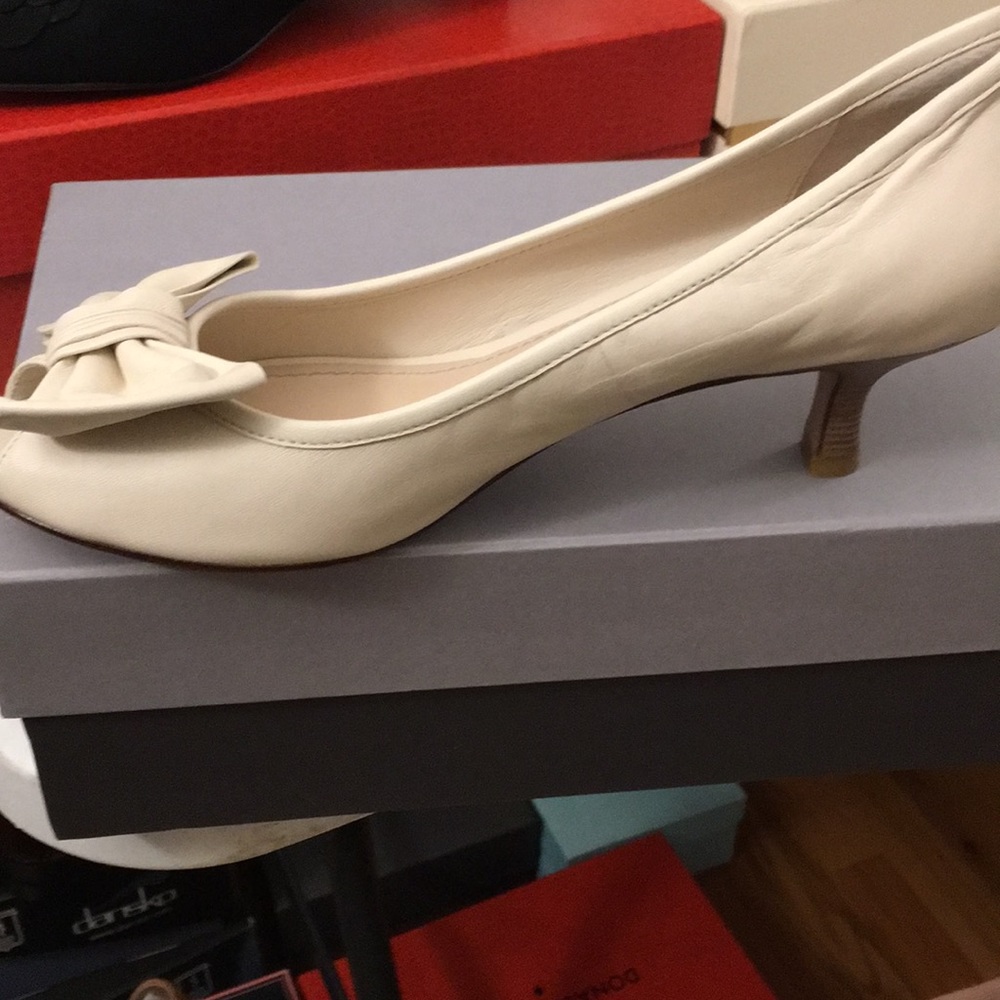 Shoes - Picture 2 of 2